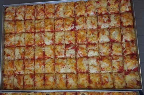Pizza Margherita € 1,50 al pezzo