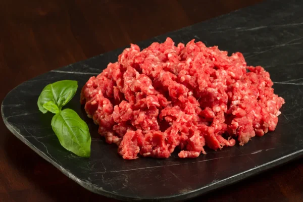Tartare di Manzo € 24,80 al kg.